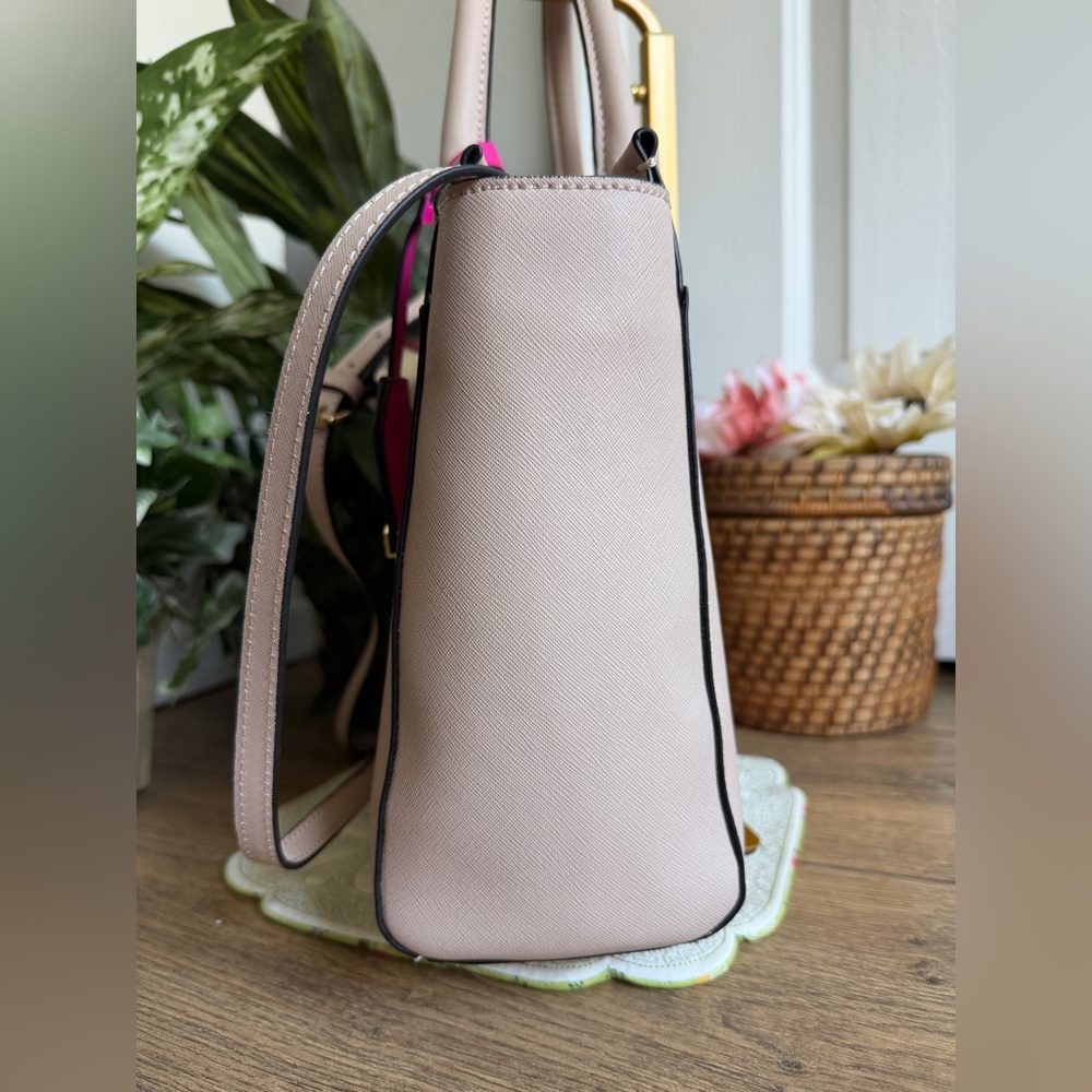 Trina Turk Vegan Leather Satchel Crossbody Bag in Nude w/Black Trim - Picture 4 of 12